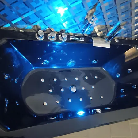 Apartament The Luxury White