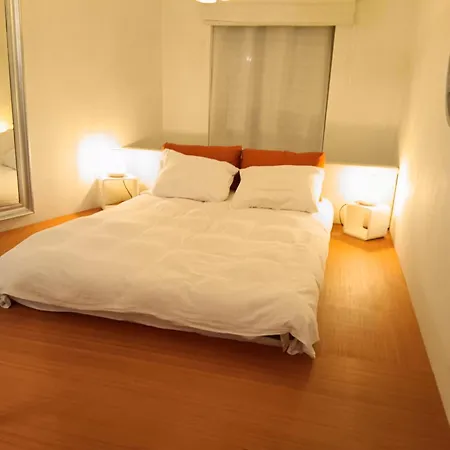 The Luxury White Daire *