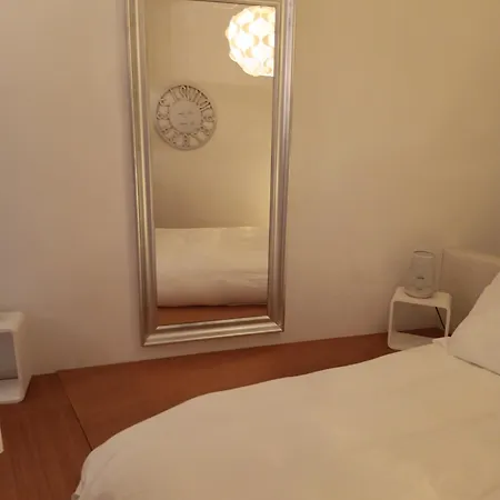 The Luxury White Daire
